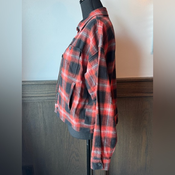 Bass Outdoor Red and Black Plaid Jacket shacket XS - Picture 4 of 9